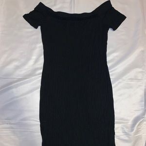 Black off the shoulder Bodycon Dress